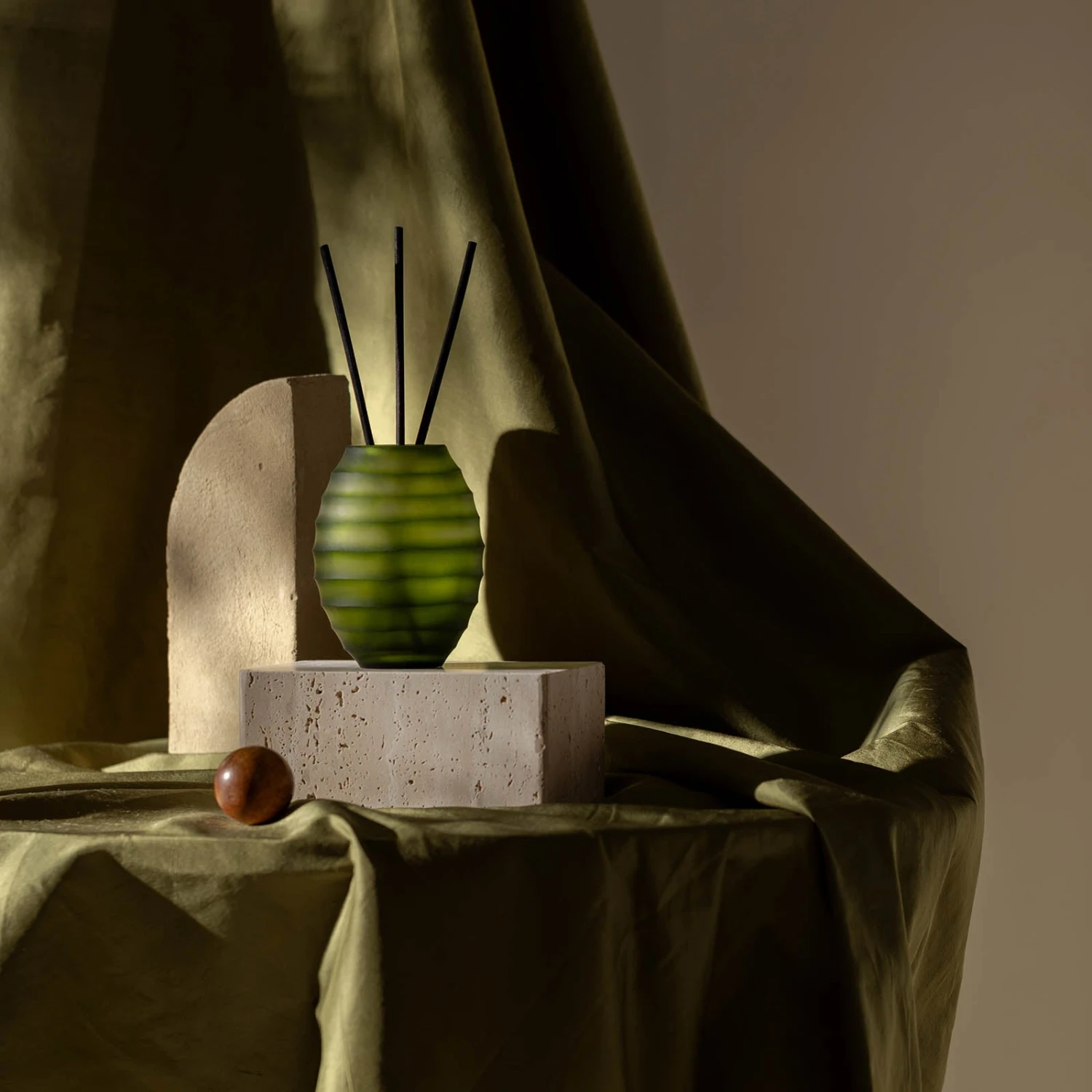 Atelier By Ipuro Vert Diffusor 2 Atelier By Ipuro Vert Diffusor – Bild 2