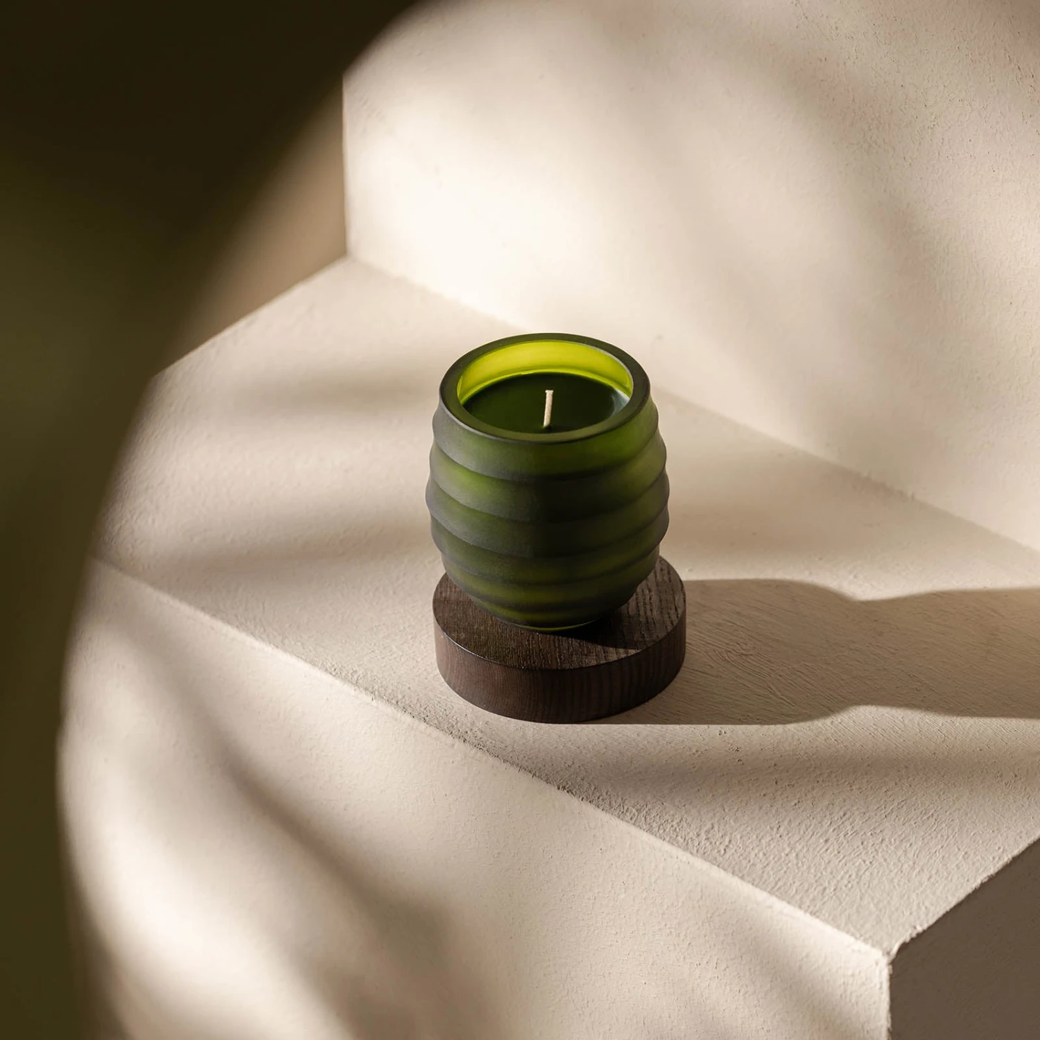 Atelier By Ipuro Vert Duftkerze 2 Atelier By Ipuro Vert Duftkerze – Bild 2