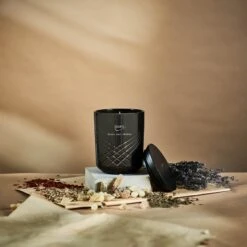 Titelseite -Ipuro Raumdufte Geschaft oud intense Kerze